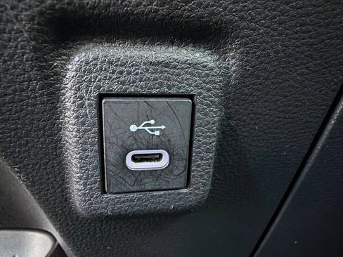 Used 2025 Toyota Corolla LE FWD image 18