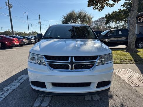 Used 2016 Dodge Journey SE w/ Flexible Seating Group image 3