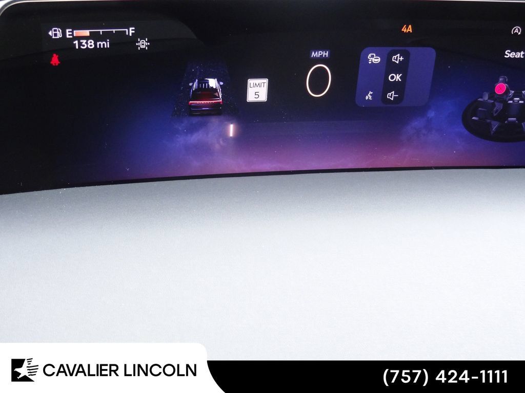 Used 2026 Lincoln Navigator L Premier AWD/4WD image 25