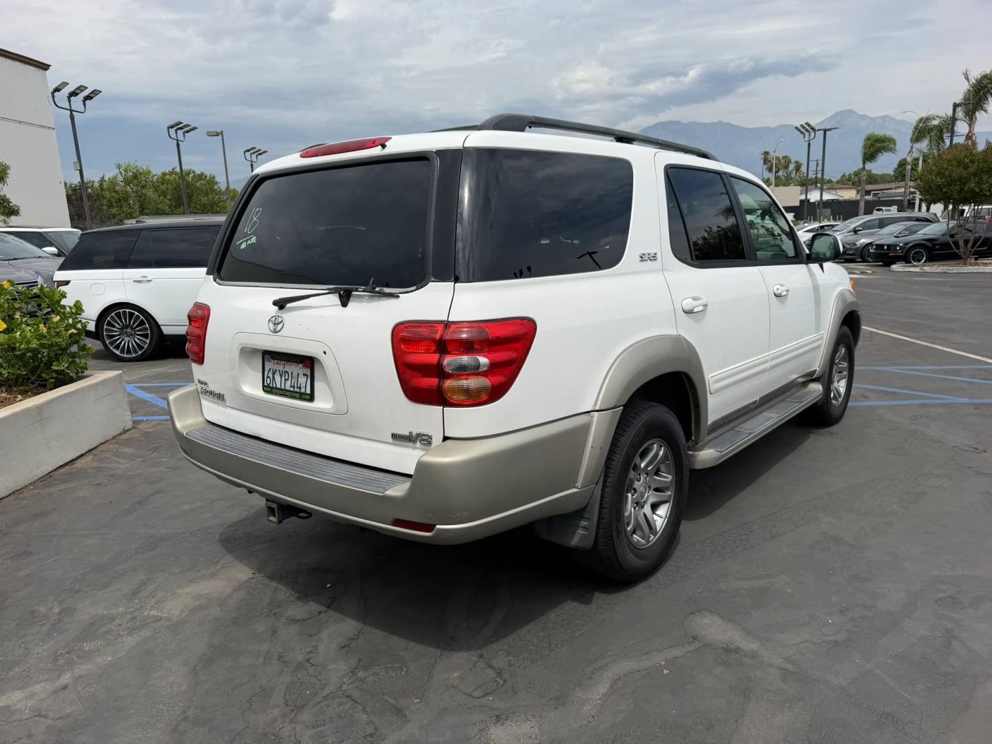 Used 2004 Toyota Sequoia SR5 RWD image 6