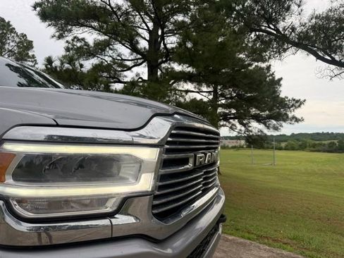 Used 2024 RAM 2500 Laramie AWD/4WD image 11