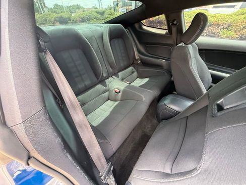 Used 2018 Ford Mustang Coupe w/ Equipment Group 101A RWD image 30