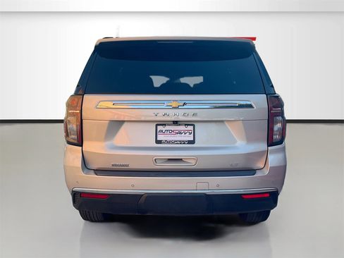 Used 2023 Chevrolet Tahoe LT w/ Luxury Package image 6