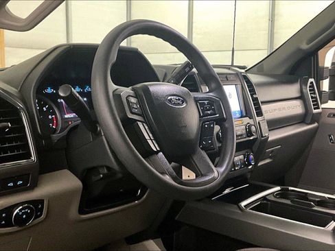 Used 2022 Ford F250 XLT w/ XLT Premium Package image 12