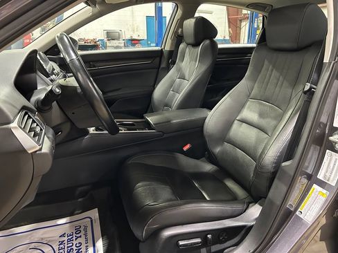 Used 2020 Honda Accord EX-L image 11