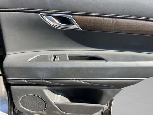 Used 2024 Genesis GV80 2.5T image 23