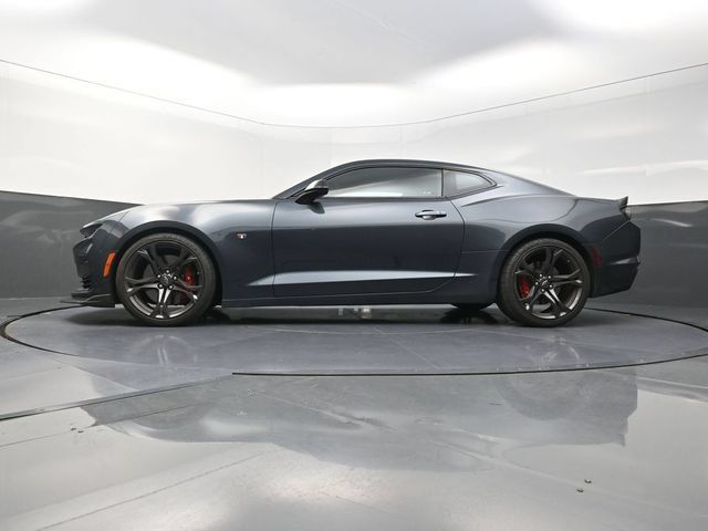 Used 2020 Chevrolet Camaro SS RWD image 31