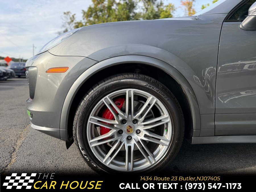 Used 2016 Porsche Cayenne GTS w/ Premium Package Plus AWD/4WD image 5