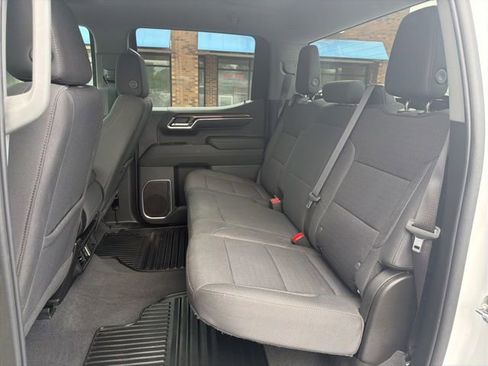 Used 2024 Chevrolet Silverado 1500 LT AWD/4WD image 14