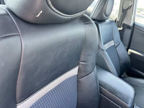Used 2013 Toyota Camry SE FWD image 12