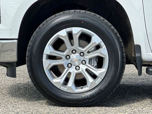 Used 2023 Chevrolet Silverado 1500 LTZ AWD/4WD image 24