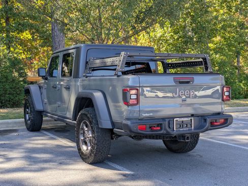 Used 2020 Jeep Gladiator Rubicon image 5