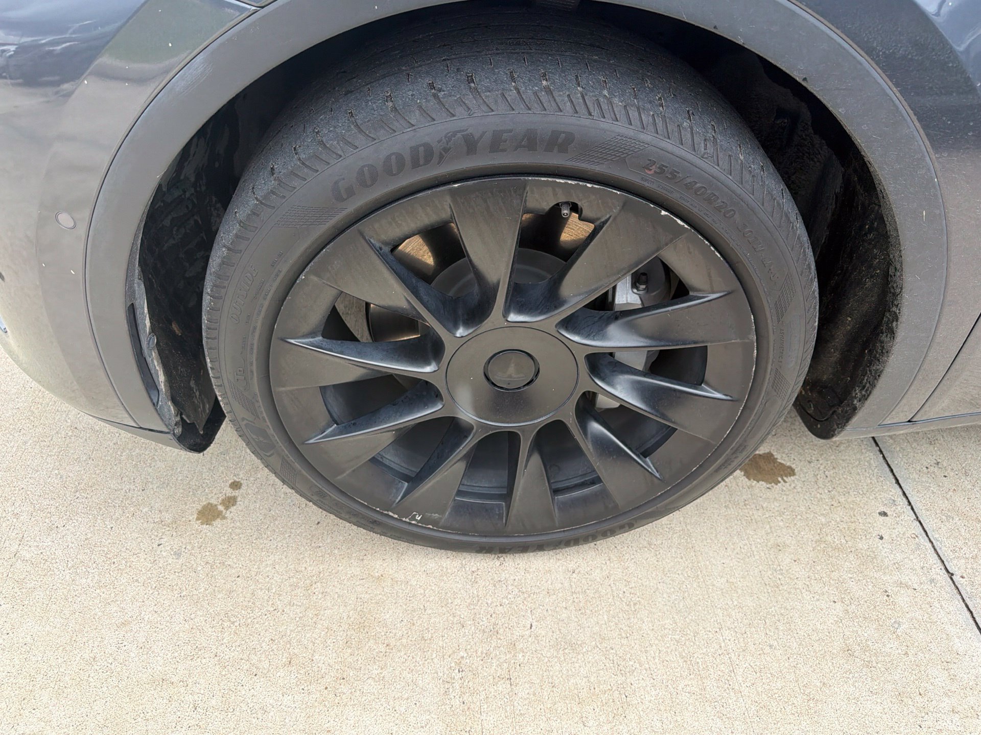 Used 2022 Tesla Model Y Long Range AWD/4WD image 9