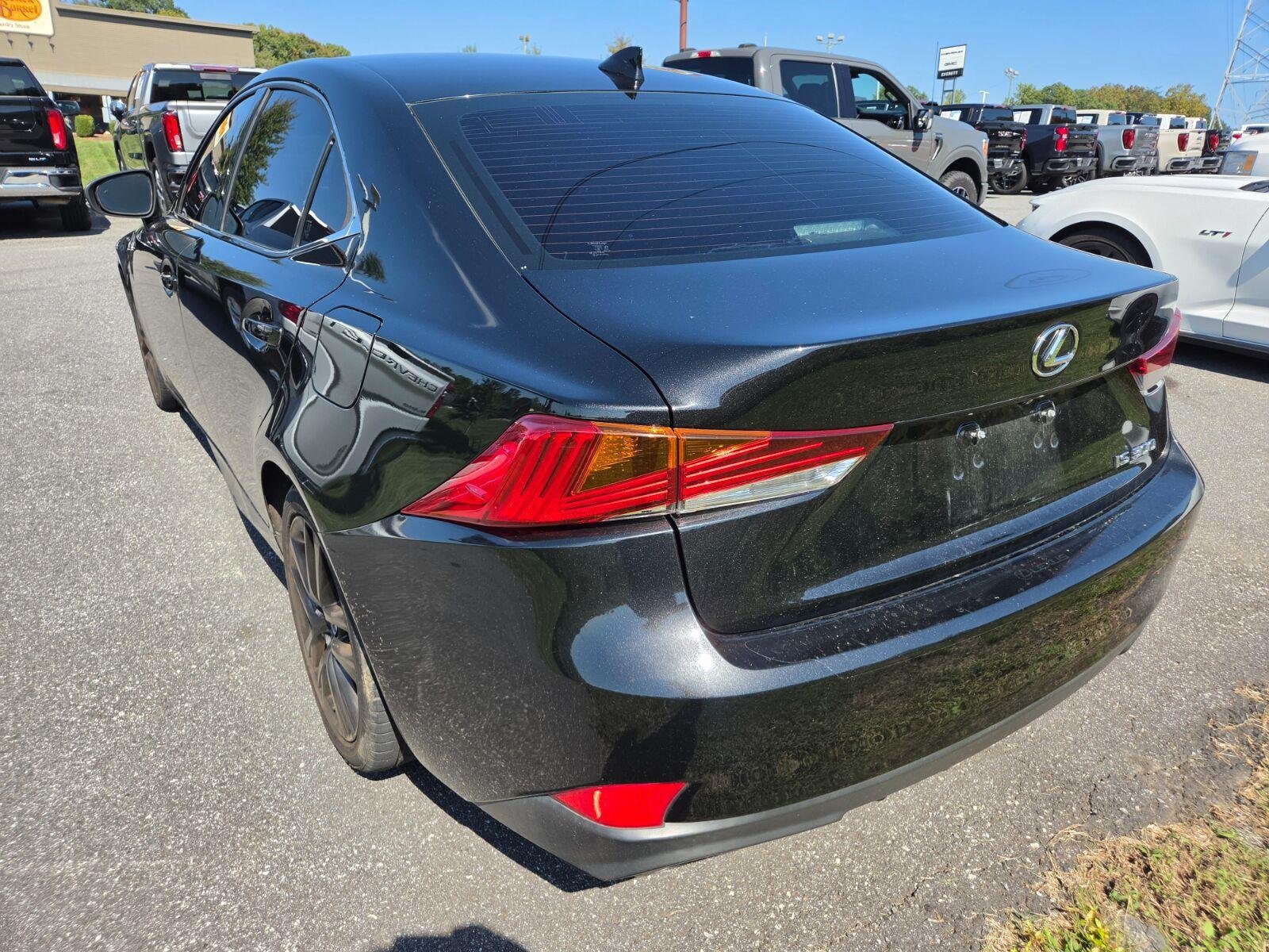 Used 2019 Lexus IS 300 w/ Accessory Package 2 RWD image 7