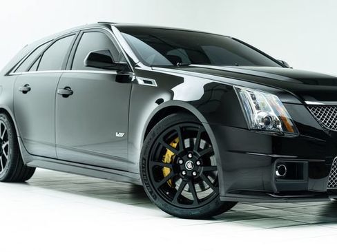 Used 2014 Cadillac CTS V RWD image 3