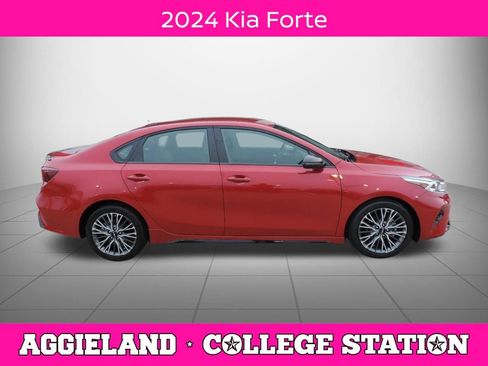Used 2024 Kia Forte GT-Line FWD image 2
