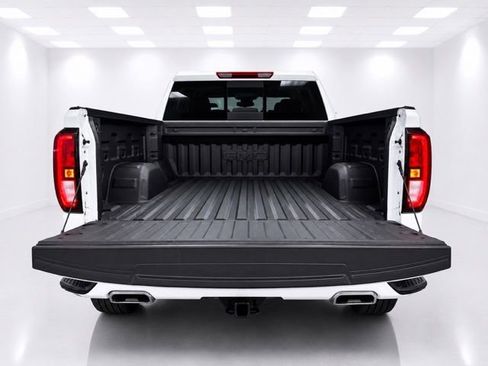 Used 2025 GMC Sierra 1500 Elevation w/ Elevation Premium Package AWD/4WD image 12