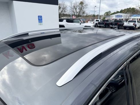 Used 2024 Volkswagen Atlas SEL Premium R-Line image 10