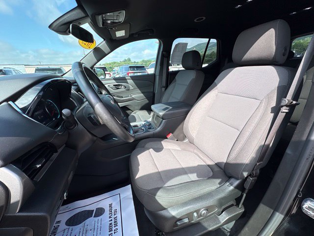 Used 2023 Chevrolet Traverse LT FWD image 27