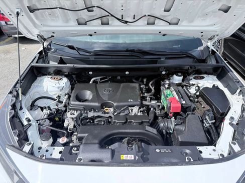 Used 2019 Toyota RAV4 LE w/ All Weather Liner Package AWD/4WD image 33