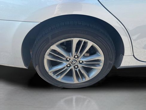 Used 2016 Toyota Camry SE FWD image 32