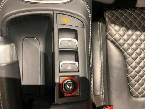 Used 2015 Audi R8 V10 image 25