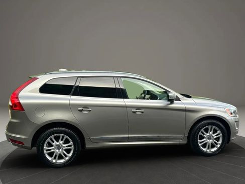 Used 2016 Volvo XC60 T5 Premier w/ Proximity Package FWD image 6