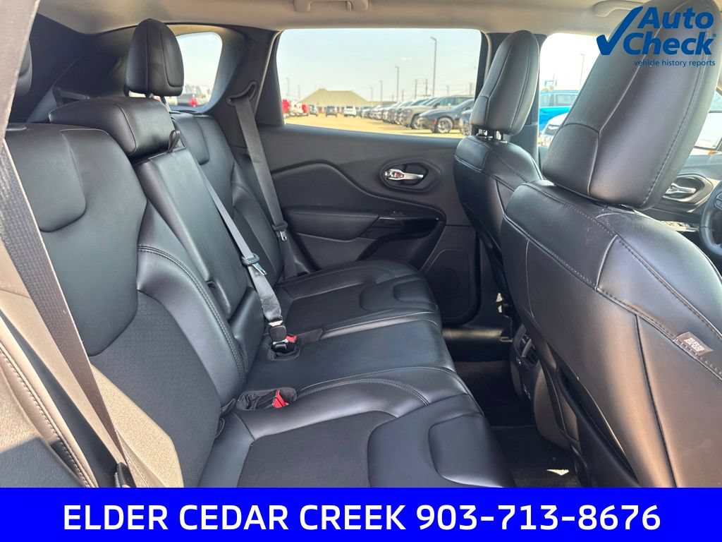 Used 2021 Jeep Cherokee Latitude Plus FWD image 29