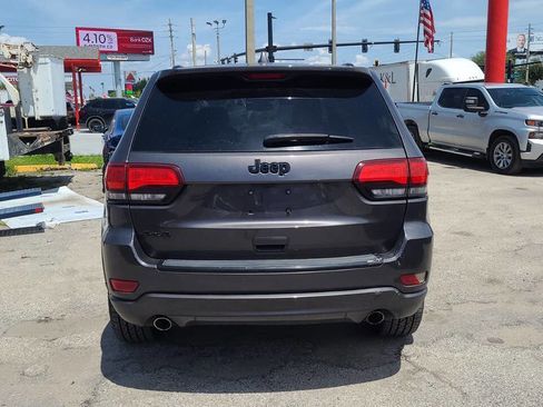 Used 2015 Jeep Grand Cherokee Altitude AWD/4WD image 4