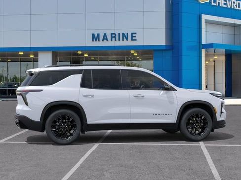 New 2026 Chevrolet Traverse LT w/ Midnight/Sport Edition image 5