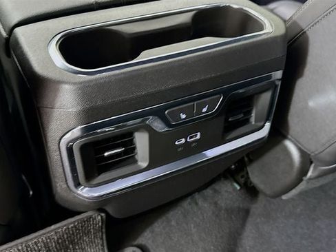 Used 2024 Chevrolet Silverado 1500 High Country w/ Technology Package image 29