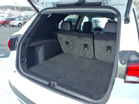 Used 2022 Chevrolet Equinox Premier AWD/4WD image 23