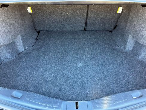 Used 2019 Ford Fusion SE image 12