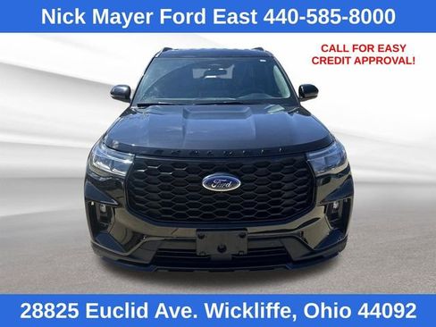 Used 2025 Ford Explorer ST-Line image 2