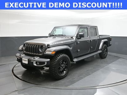 New 2025 Jeep Gladiator Sport