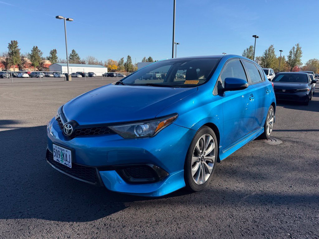 Used 2017 Toyota Corolla iM w/ Carpet Mat Package FWD image 3