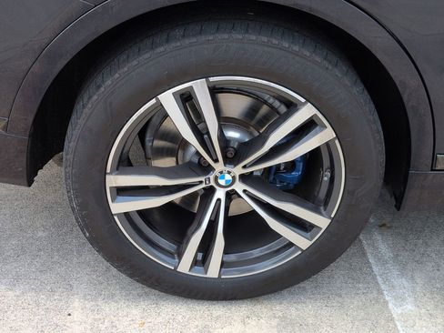 Used 2020 BMW X7 xDrive40i w/ M Sport Package AWD/4WD image 27