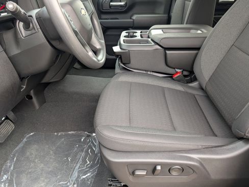 New 2026 Chevrolet Silverado 2500 Custom w/ Custom Value Package image 9