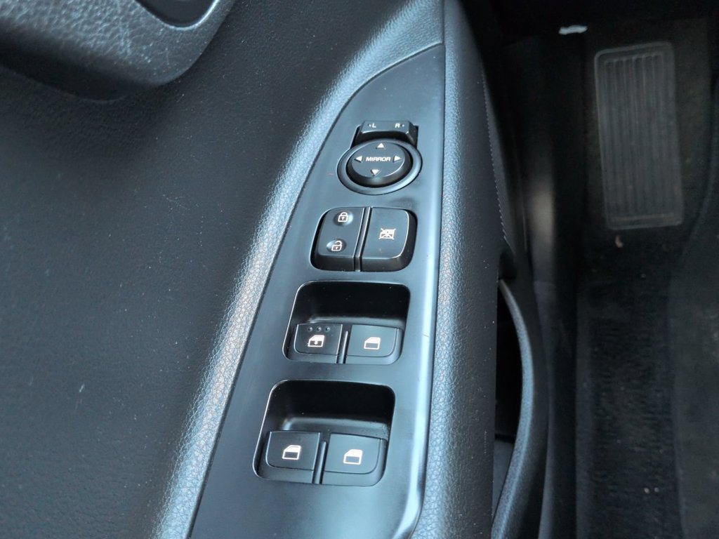 Used 2019 Kia Rio S FWD image 22