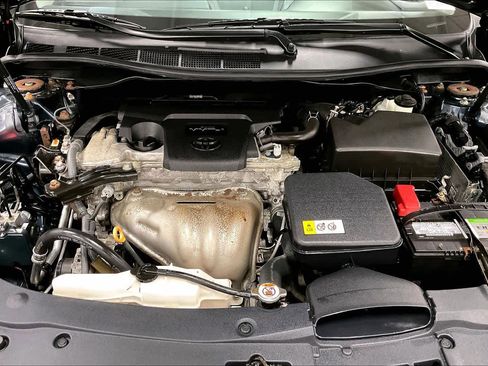 Used 2017 Toyota Camry LE image 31