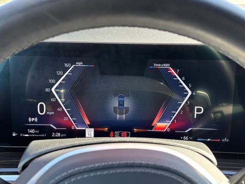 Certified 2025 BMW X6 xDrive40i image 21