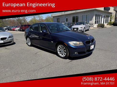 Used 2011 BMW 328i xDrive Sedan AWD/4WD image 1