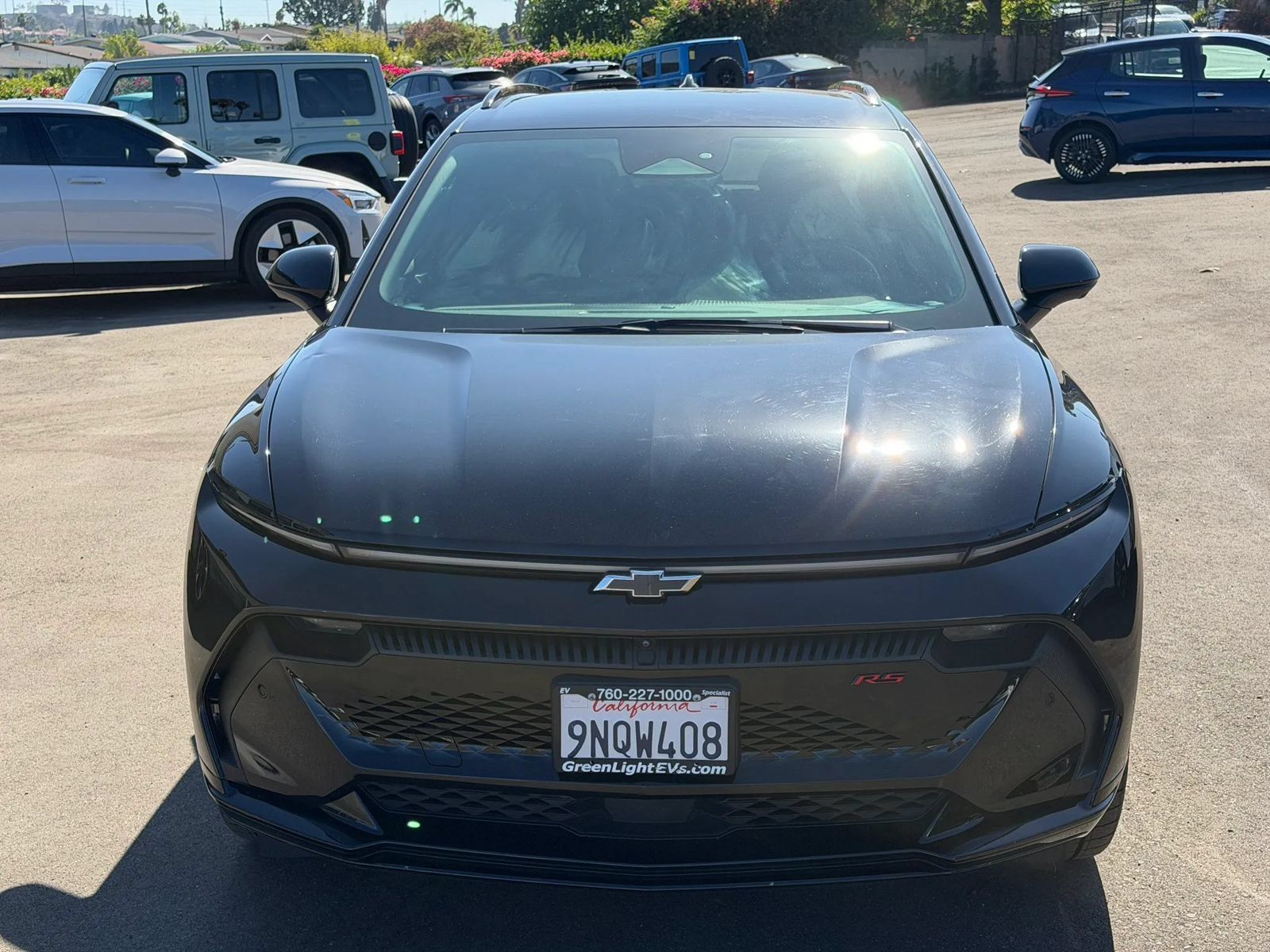Used 2024 Chevrolet Equinox EV RS FWD image 2
