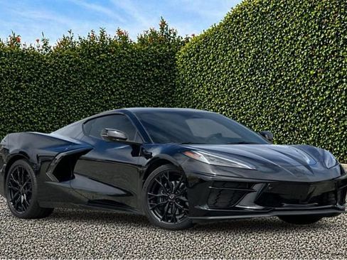 Used 2025 Chevrolet Corvette Stingray Preferred Cpe w/ Stealth Interior Trim Package RWD image 2