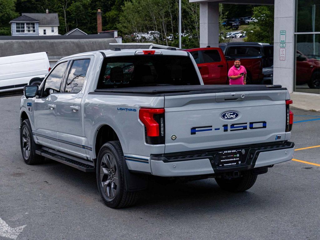 Used 2024 Ford F150 Lightning Flash AWD/4WD image 6