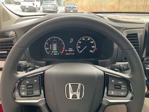 New 2026 Honda Odyssey Touring image 8