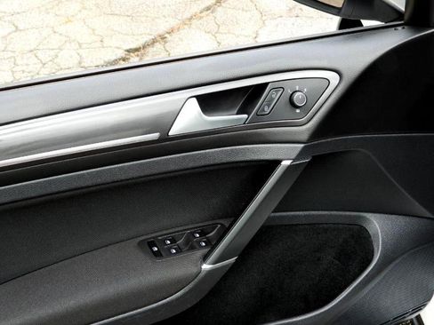 Used 2020 Volkswagen GTI S image 41