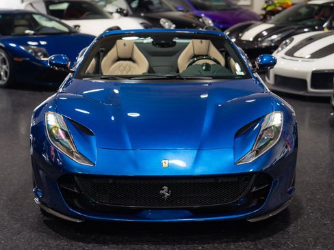 Used 2021 Ferrari 812 GTS RWD image 8