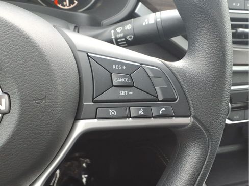 Certified 2023 Nissan Altima 2.5 SV FWD image 18