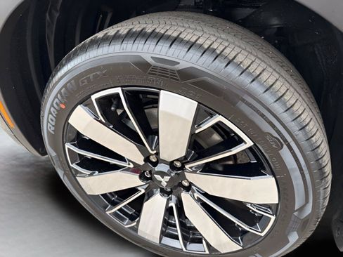 Used 2025 Mitsubishi Outlander SE AWD/4WD image 11